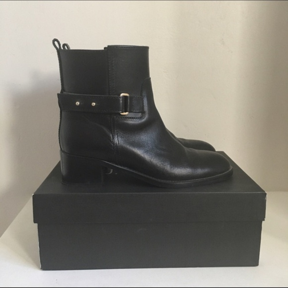 NWOT black genuine leather booties